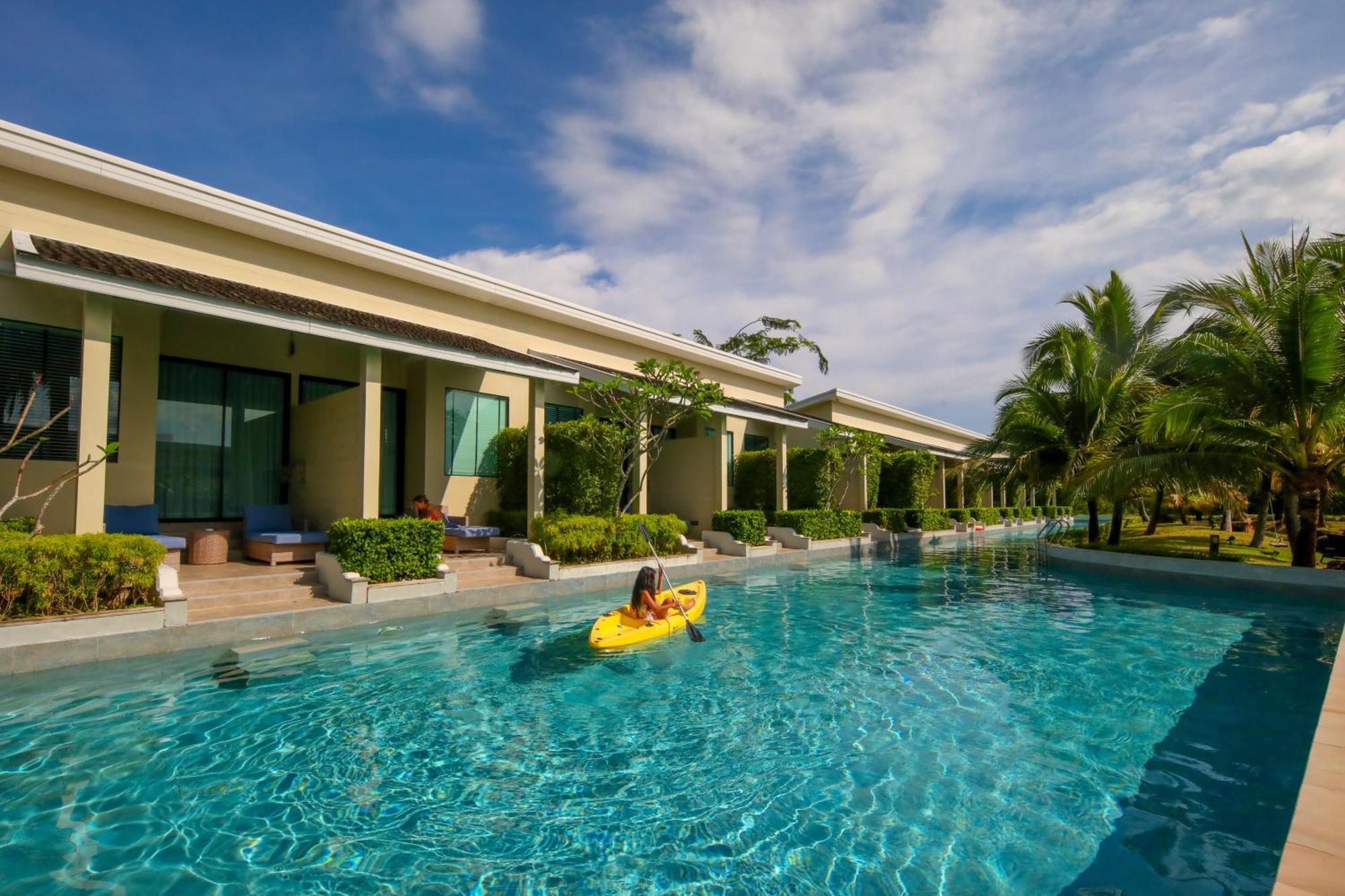 Where to Stay Near Rang Hill: 5 Family-Friendly Phuket Hotels