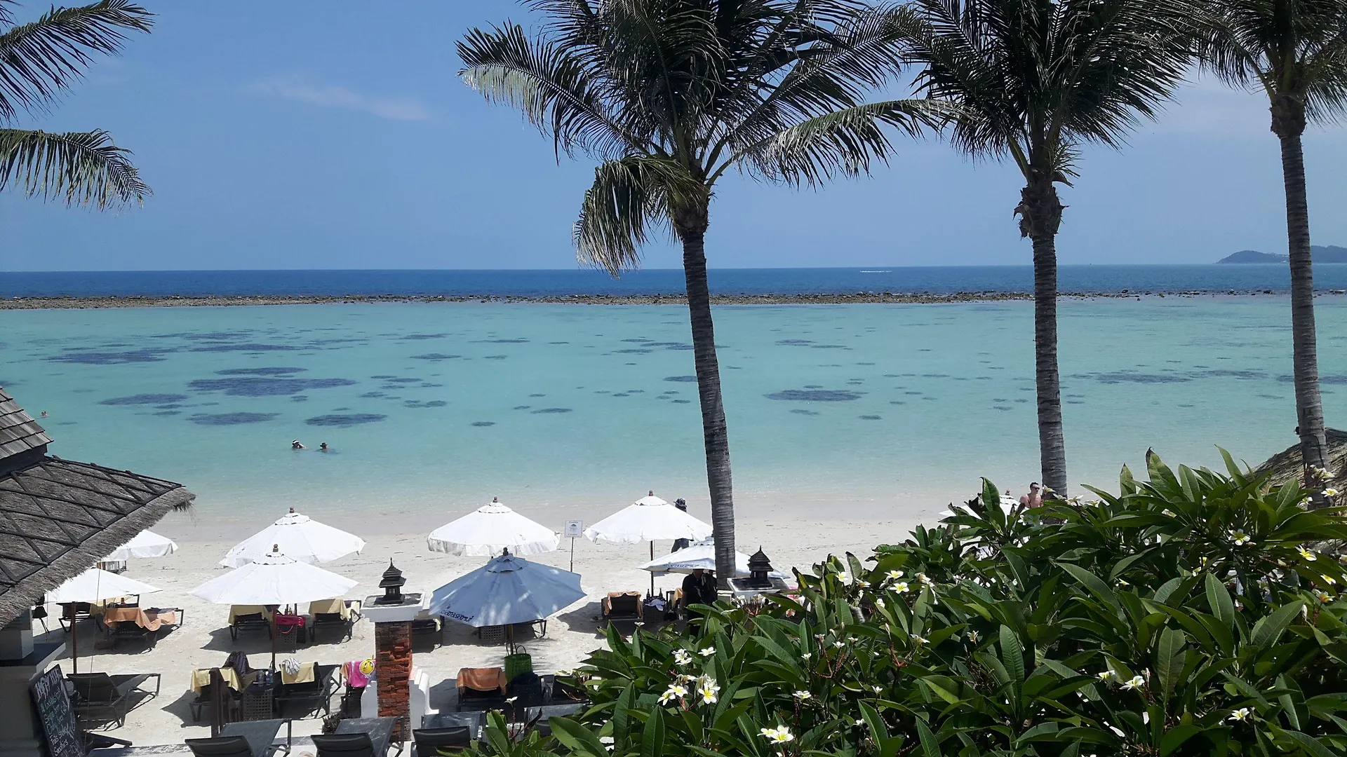 1 Beachfront Resort in Chaweng City Center Worth Booking