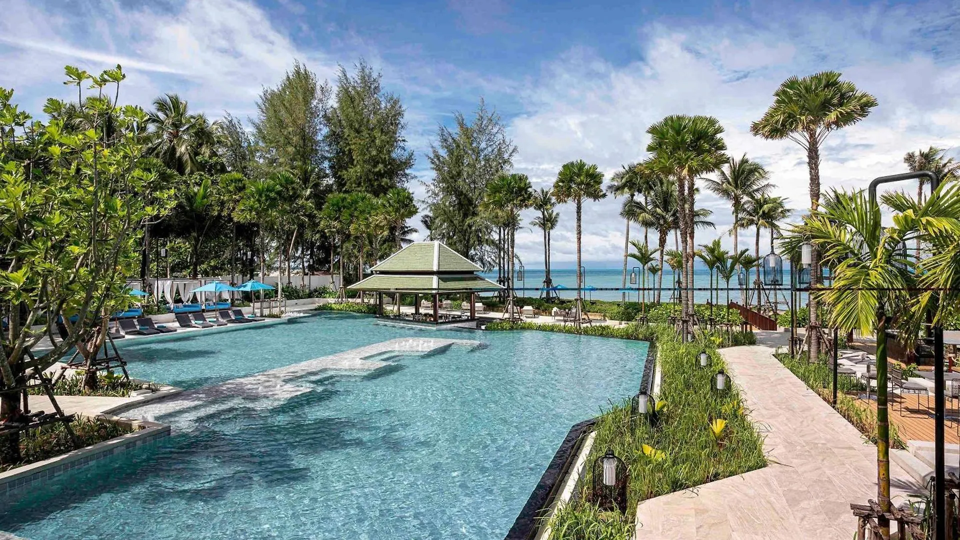 4 Top-Rated Spa Hotels in Bangsak Beach, Khao Lak