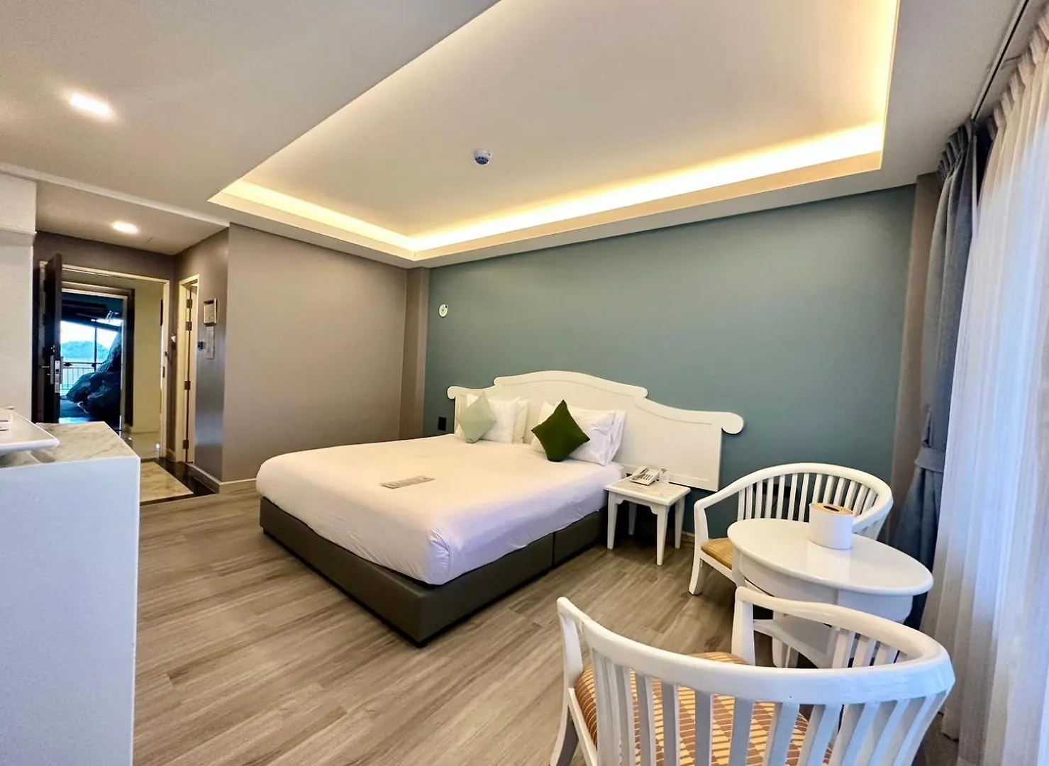 15 Airport-Friendly Hotels in Night Bazaar Worth Booking