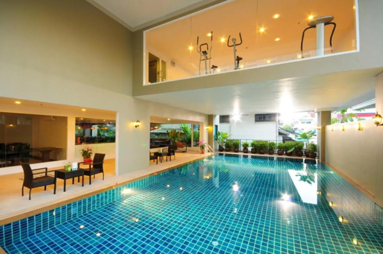 Where to Stay in Nana: 10 Best Family-Friendly Hotels