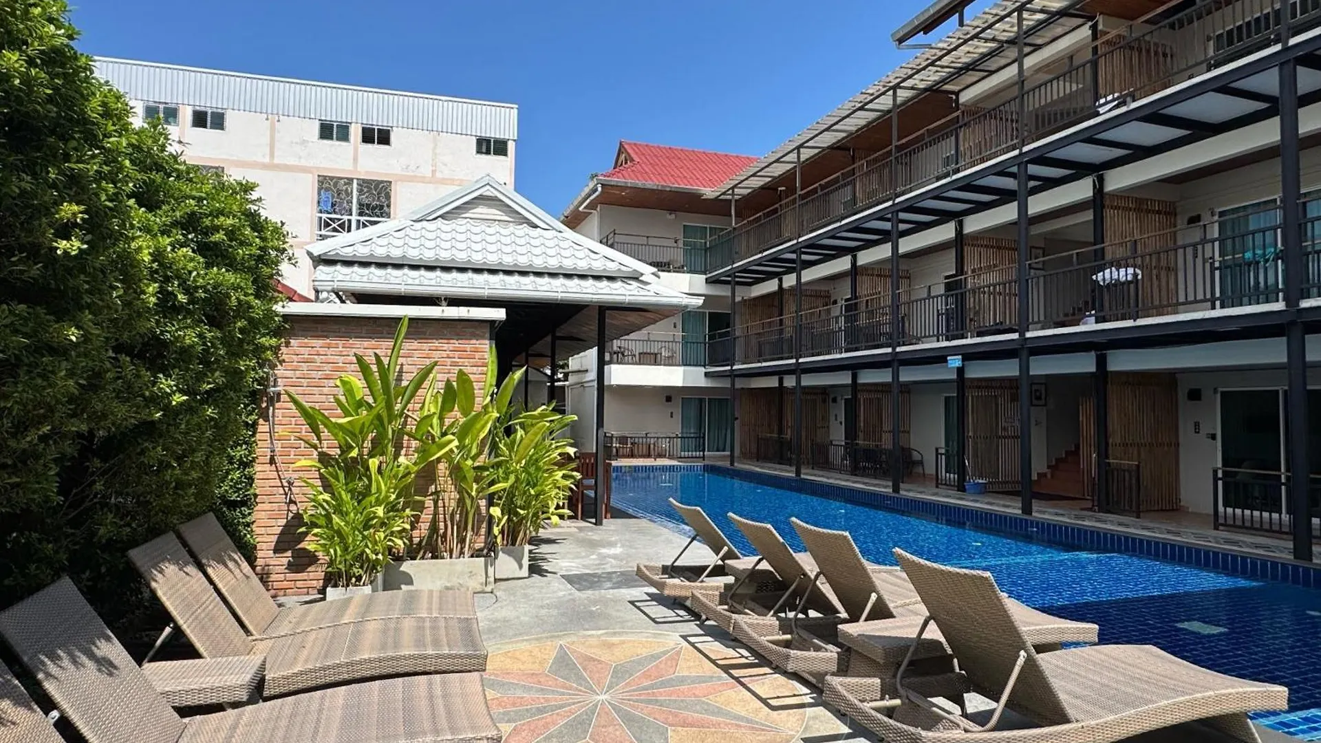 Where to Stay with Kids: 14 Family Hotels in Night Bazaar
