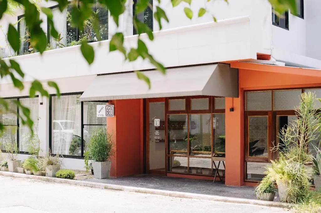 Staying in Chang Phueak: 15 Airport Hotels Compared